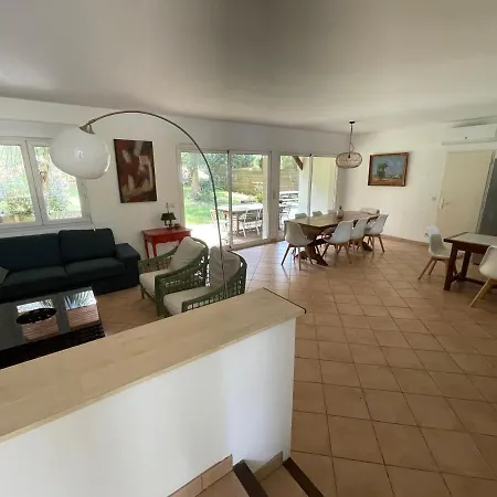 Ref 147 Golf , Classee 3 Etoiles Avec Wifi , 10 Personnes, Jardin Boise, A 5kms Des Plages * Seignosse