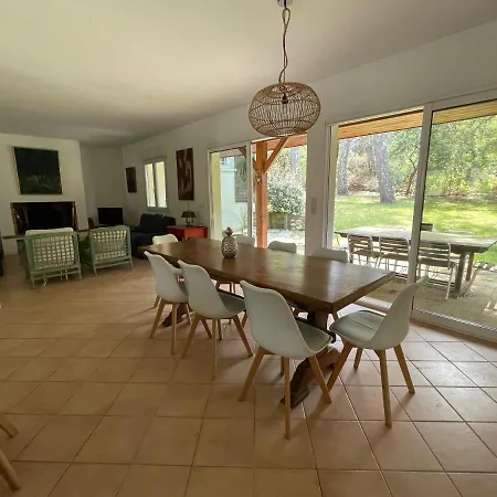 Ref 147 Golf , Classee 3 Etoiles Avec Wifi , 10 Personnes, Jardin Boise, A 5kms Des Plages Seignosse