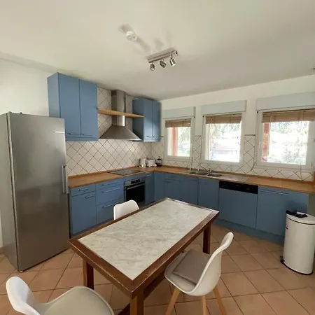 Ref 147 Golf , Classee 3 Etoiles Avec Wifi , 10 Personnes, Jardin Boise, A 5kms Des Plages Villa *